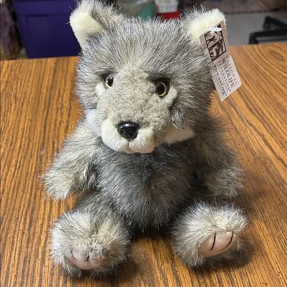 NWT Gray Wolf Stuffed Animal Toy - Picture 1 of 7